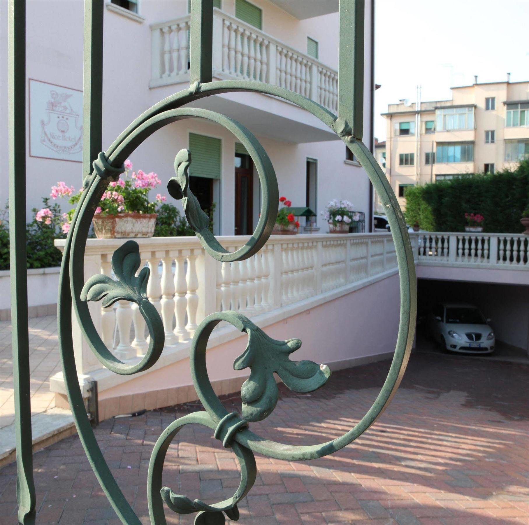 Nice Hotel Mestre Extérieur photo
